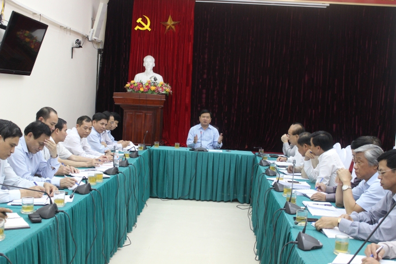 Bộ trưởng Đinh La Thăng chủ tr&igrave; cuộc họp