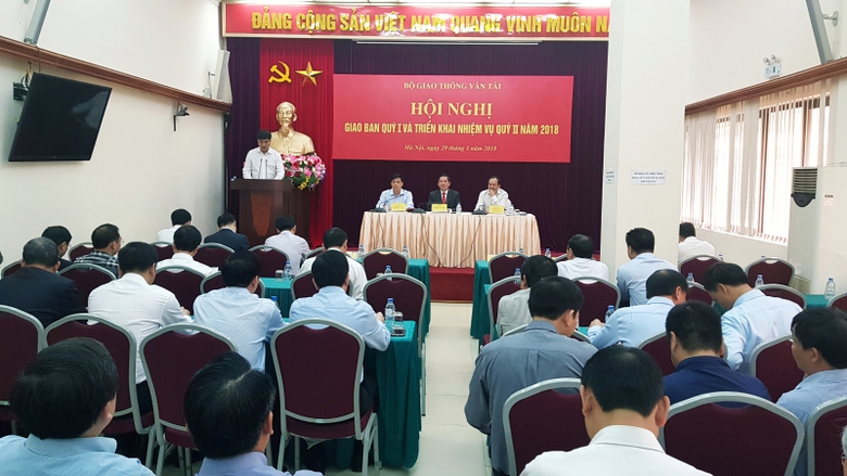 Bộ trrưởng Nguyễn Văn Thể chủ tr&igrave; hội nghị giao ba