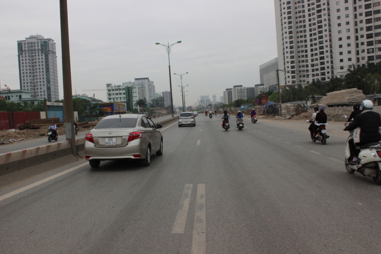 nhiều đoạn tuyến của dự &aacute;n chưa được b&agrave;n giao mặt 