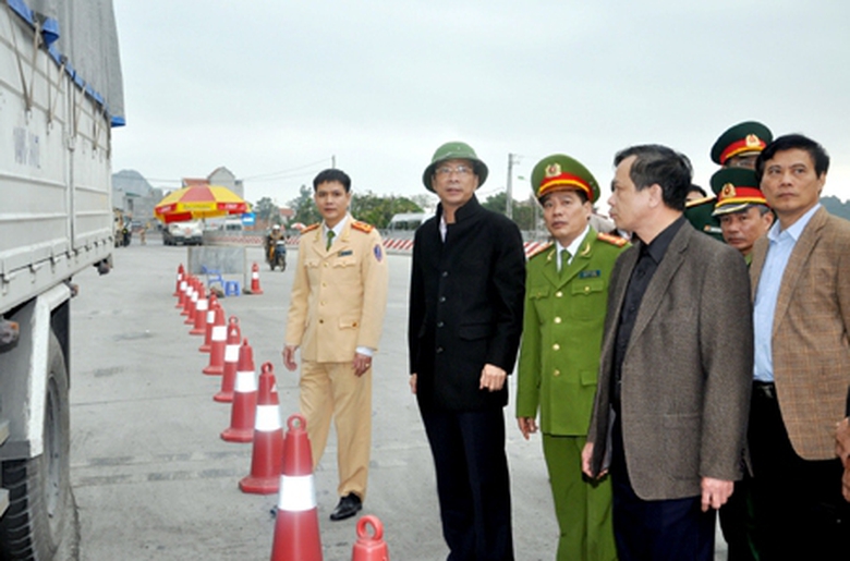 CT QN Ktra xe qua tai