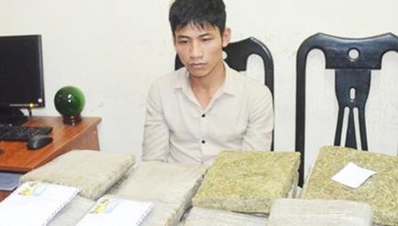 Nghệ An Bắt nam thanh ni&ecirc;n vận chuyển 30kg cần sa