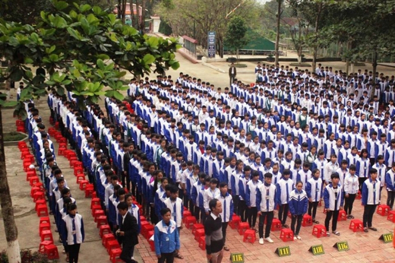 Học sinh qu&ecirc;n m&igrave;nh cứu bạn được truy tặng Hu&acirc;n chư
