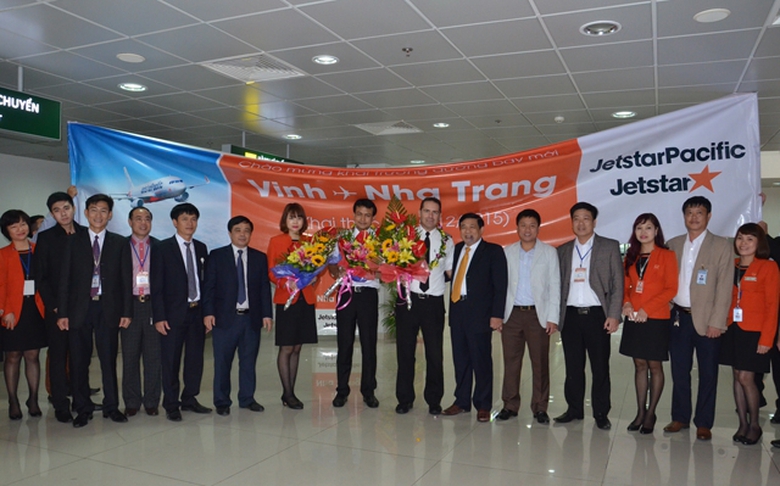 Khai trương đường bay Vinh &ndash; Cam Ranh 4