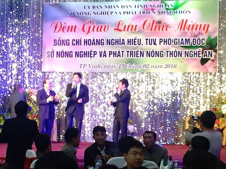 T&acirc;n PGĐ Sở tổ chức tiệc ho&agrave;nh tr&aacute;ng Tỉnh y&ecirc;u cầu r