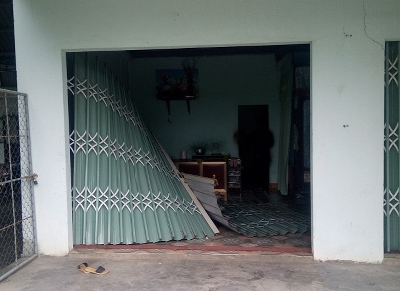 Kh&ocirc;ng đ&oacute;ng tiền &ldquo;bảo k&ecirc;&rdquo; khai th&aacute;c c&aacute;t, c&ocirc;n đồ tới