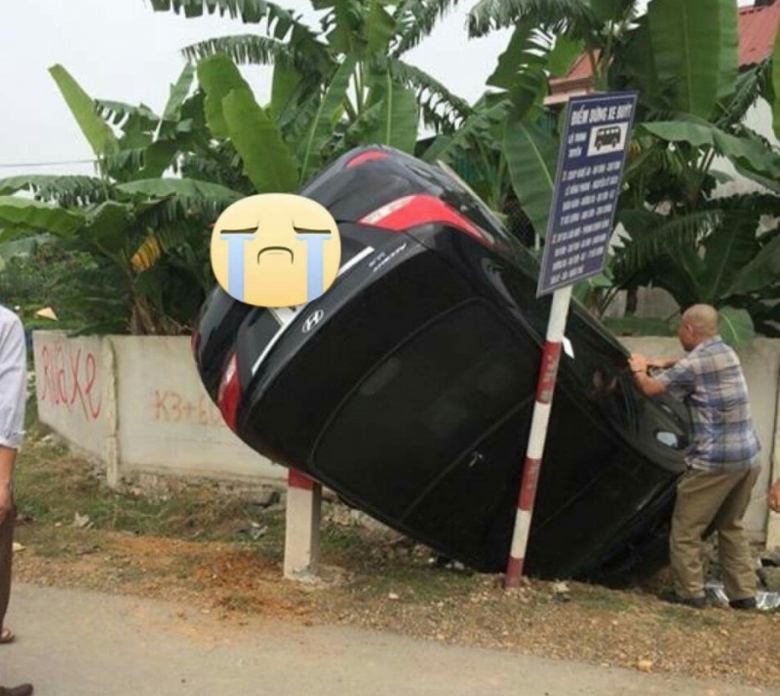 z821631913690_9ce7b5a4995179241019af727e1a729b