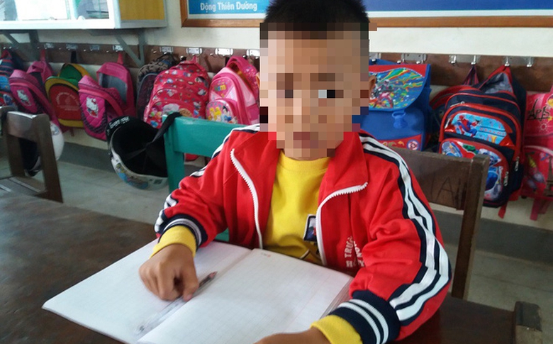 vov-mac-du-da-den-lop-nhung-chau-hai-van-hoang-so-