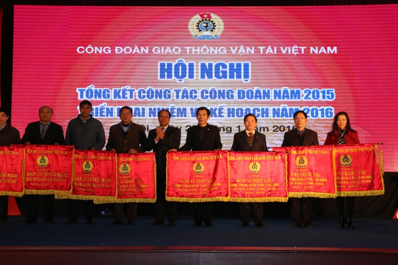 Trao-co-Tong-lien-doan