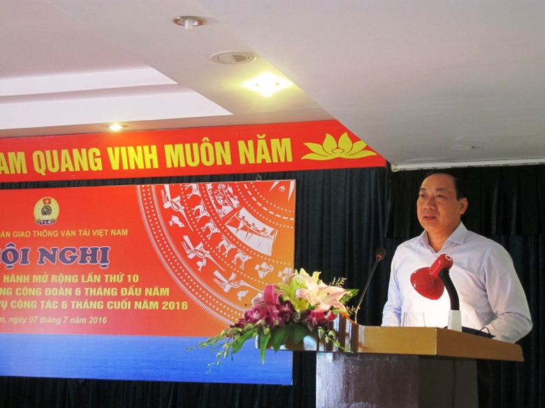 Thu-truong-BoGTVT-Nguyen-Hong-Truong