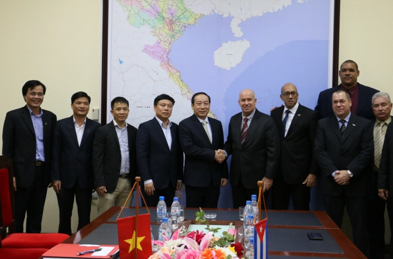 Thu-truong-Truong-tiep-Thu-truong-Cuba2