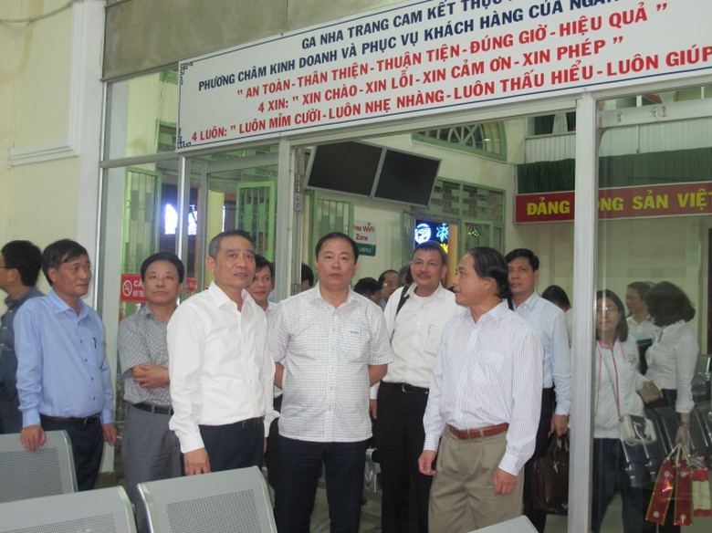 Bo-truong-Nghia-thi-sat-tau-Sai-Gon-Nha-Trang