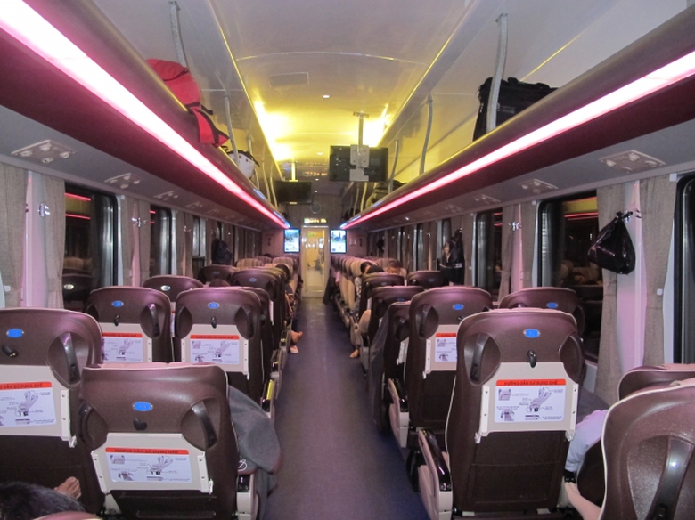 toa-ghe-ngoi-tau-5sao-Sai-Gon-Nha-Trang