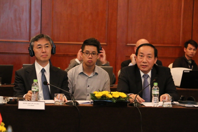 Thu-truong-GTVT-Nguyen-Hong-Truong-du-cuoc-hop-Ủy-