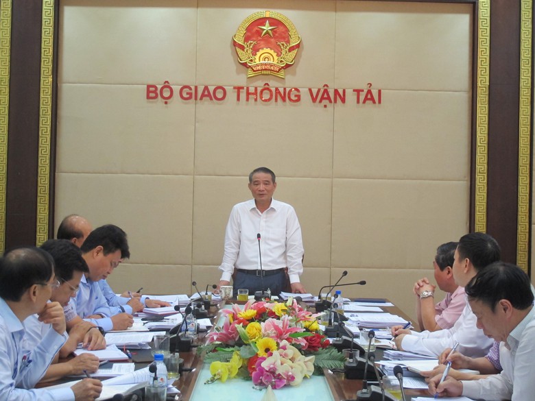Bo-truong-GTVT-Truong-Quang-Nghia-hop-ban-can-su-D