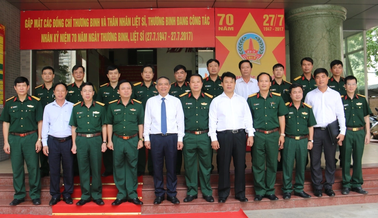 Bo-truong-Bo-GTVT-va-lanh-dao-Binh-doan12