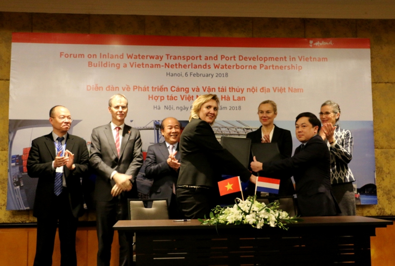 ky-thoa-thuan-hop-tac-Viet-Nam-Ha-Lan