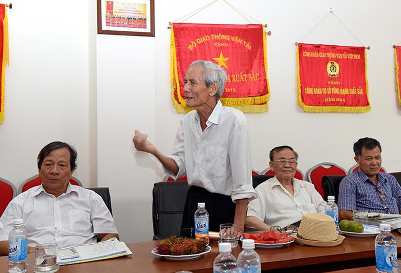 Nh&agrave; b&aacute;o kỳ cựu Nguyễn Kh&aacute;nh x&uacute;c động trước sự nỗ l