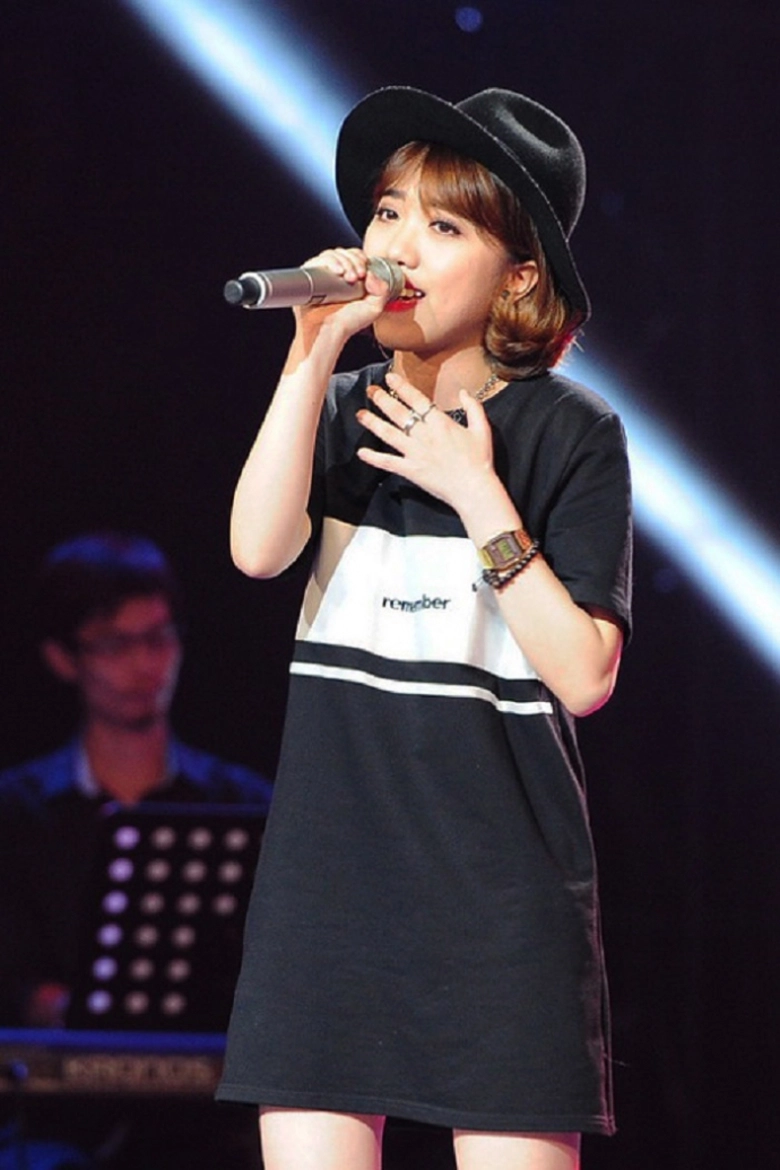 Ph&ugrave;ng Kh&aacute;nh Linh