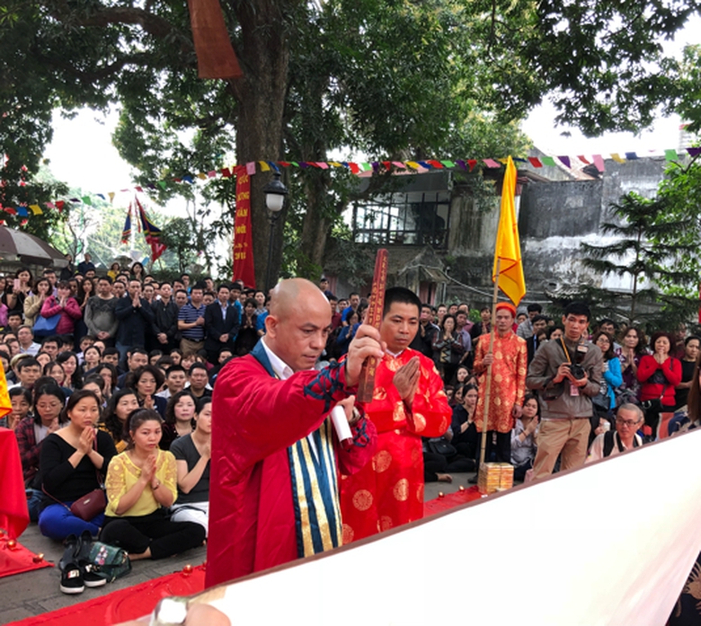 3F8EFDCA-C7E9-4965-80C6-025E1AE04274