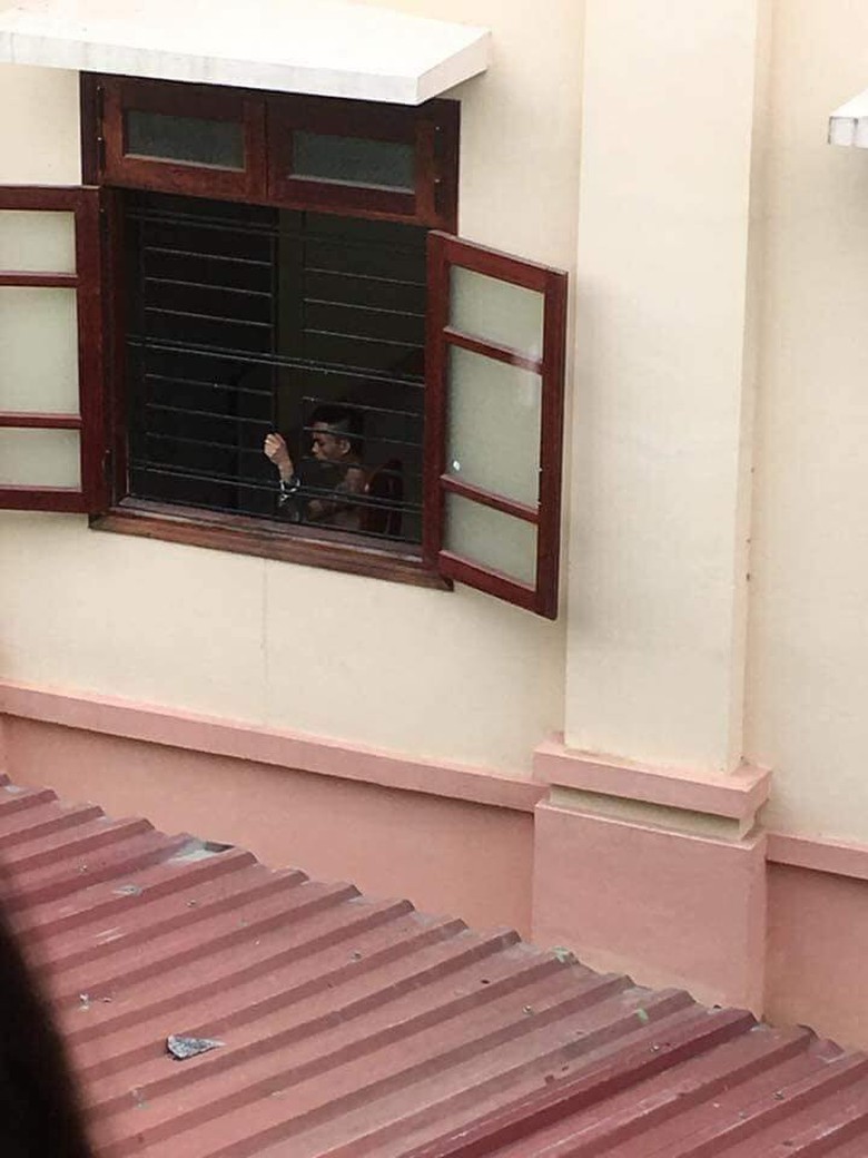 Anh hung thu trong nha giam 