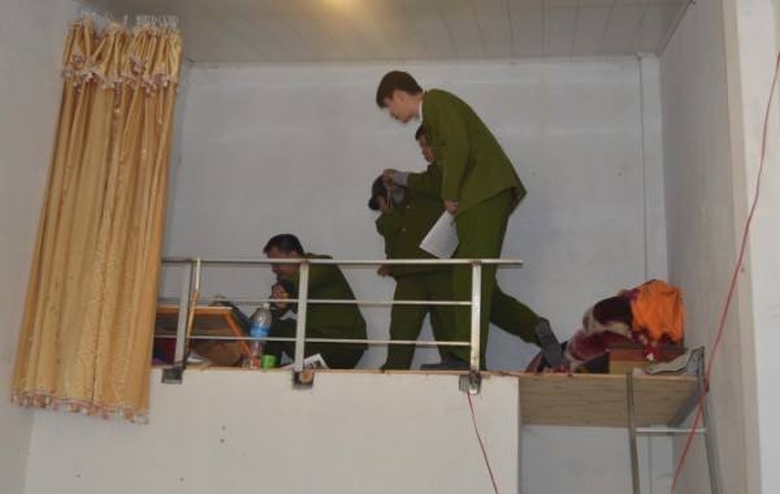 kham-nghiem-hien-truong