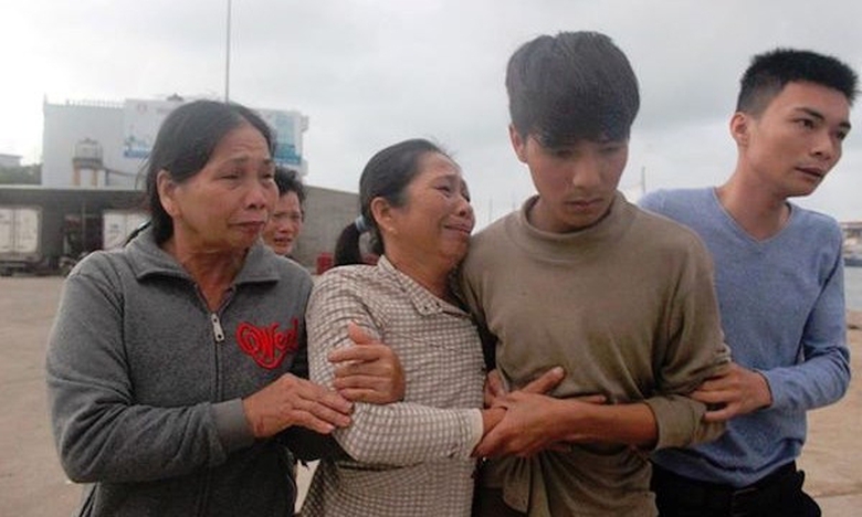 ngu-dan-bi-ban-chet-o-truong-sa-1_PXPA