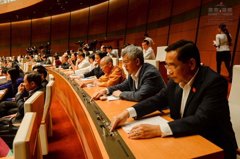 ĐB-bam-nut-mien-nhiem.