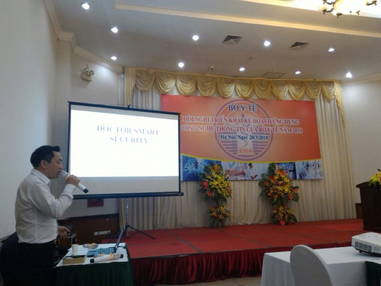 28908175_1520792881383331_125455990_n