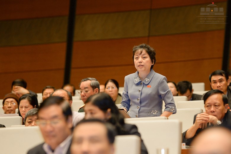 pham-khanh-phong-lan.