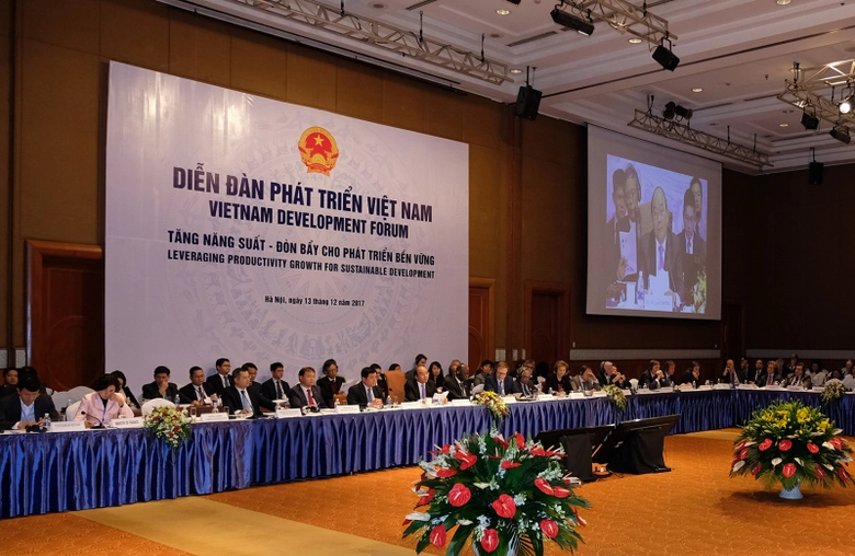 dien -dan-phat-trien-viet-nam-2017-nang-suat-lao-d