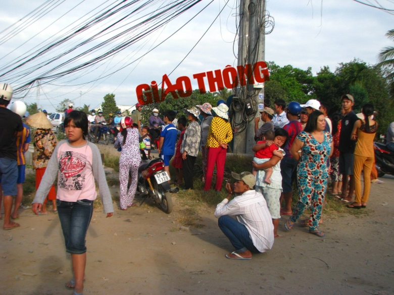 phat-hien-nam-thanh-nien-treo-co-tu-sat-trong-choi