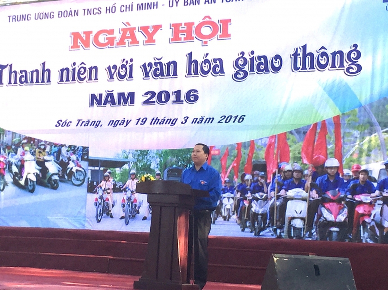 to-chuc-trong-the-ngay-hoi-thanh-nien-voi-van-hoa-