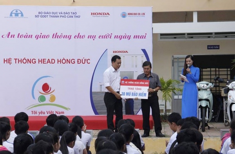 trang-bi-ky-nang-phong-chong-tngt-cho-300-hoc-sinh