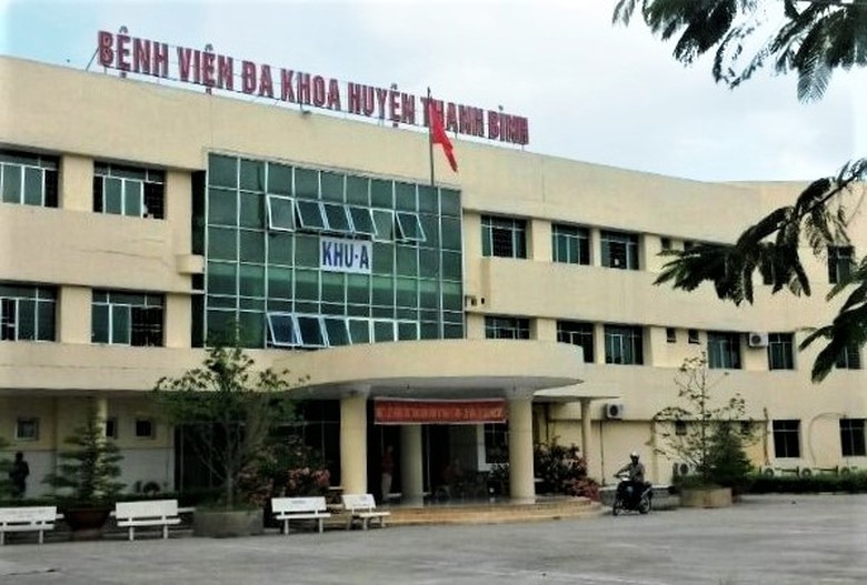 bo-nhiem-than-toc-con-trai-giam-doc-benh-vien-bi-c