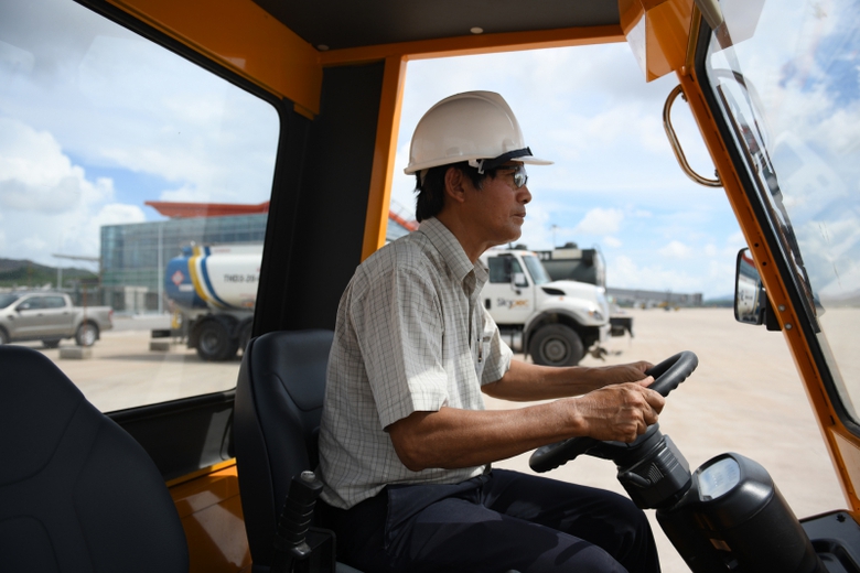 Sân bay Vân Đồn 112