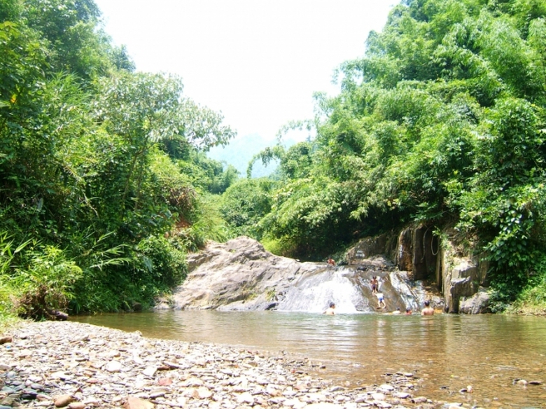 ao giời suối tiên