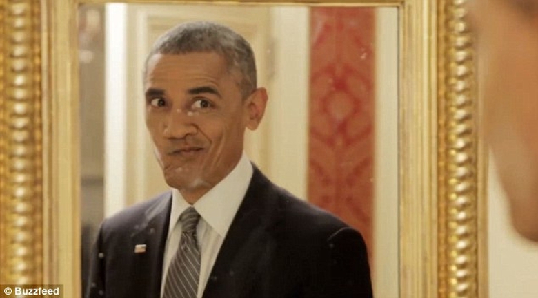 Kiểu tạo d&aacute;ng mặt ngố của Tổng thống Mỹ