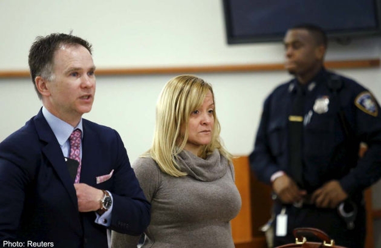 B&ecirc;n tay phải