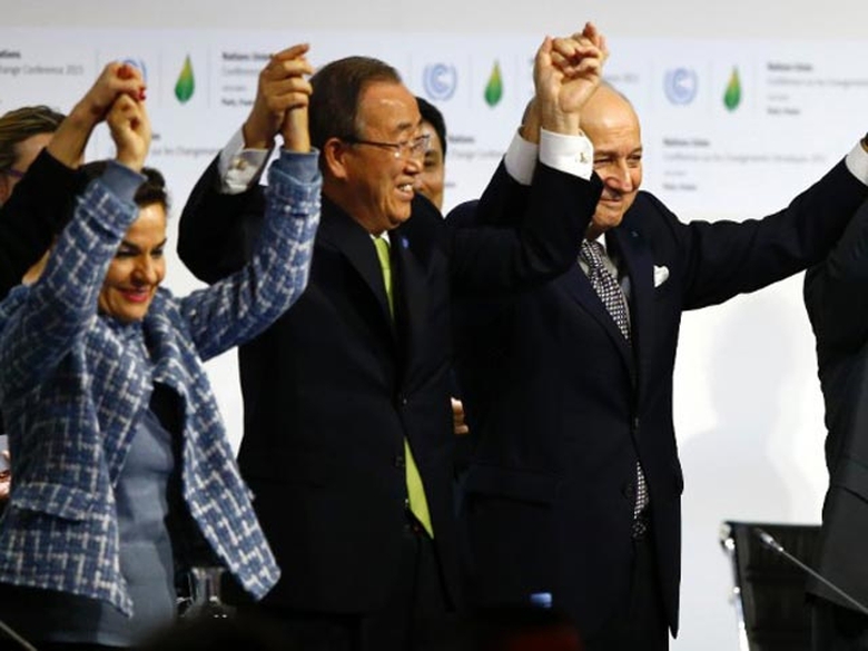 C&aacute;c l&atilde;nh đạo vui mừng khi thỏa thuận lịch sử về kh