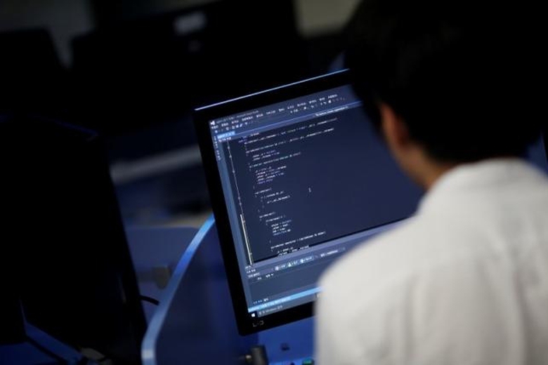 H&agrave;n Quốc đ&agrave;o tạo sinh vi&ecirc;n th&agrave;nh anh h&ugrave;ng b&agrave;n ph&iacute;m