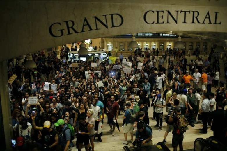 Biểu tình tại Manhattan, New York, Mỹ.