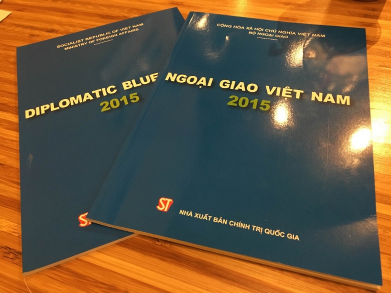 S&aacute;ch xanh ngoại giao