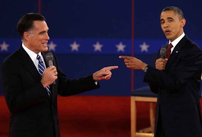 &Ocirc;ng Obama c&ugrave;ng &ocirc;ng Mitt Romey trong cuộc tranh luậ