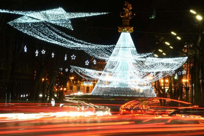 Thành phố Tbli.. tại 