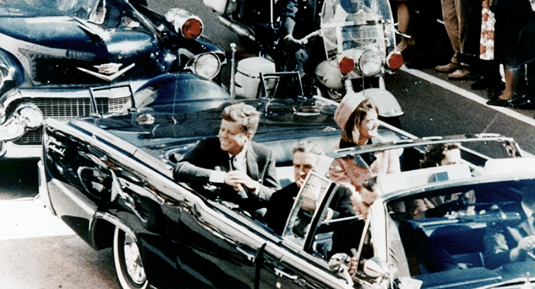 Hình ảnh trước khi Tổng thống John F.Kene