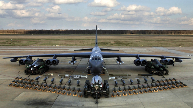 M&aacute;y bay n&eacute;m bom chiến lược Boeing B-52