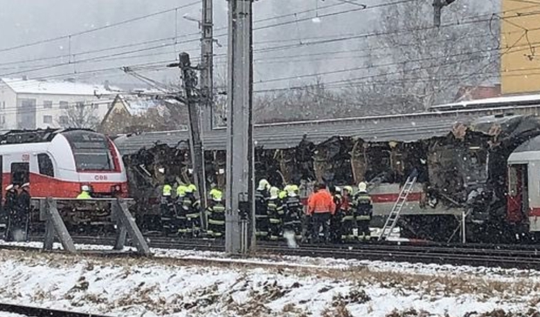 Screen Shot 2018-02-12 at 22.04.17