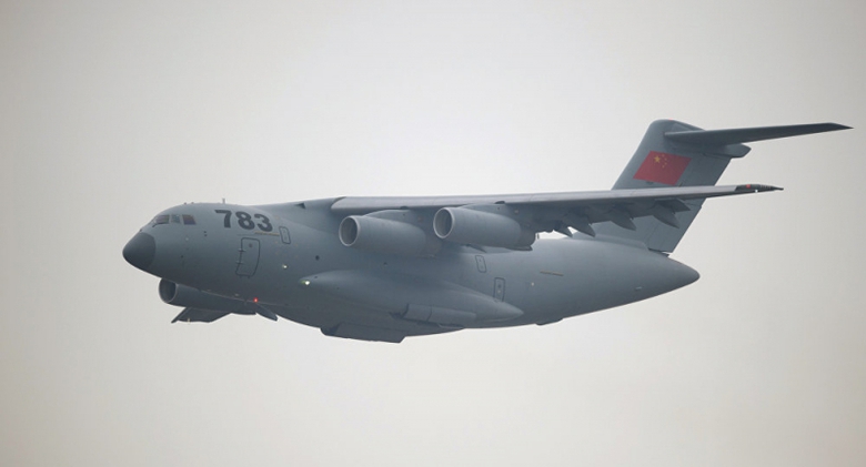 Chiếc m&aacute;y bay vận tải qu&acirc;n sự hạng nặng lớn nhất t