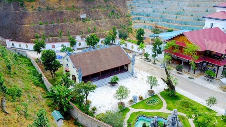 biệt phủ y&ecirc;n b&aacute;i