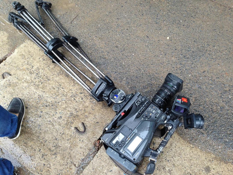 ph&oacute;ng vi&ecirc;n VTV bị đ&acirc;m